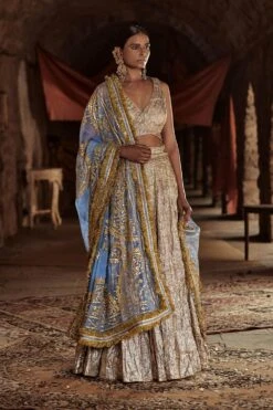 Itrh Silver Lampi Lehenga With Blouse & Dupatta
