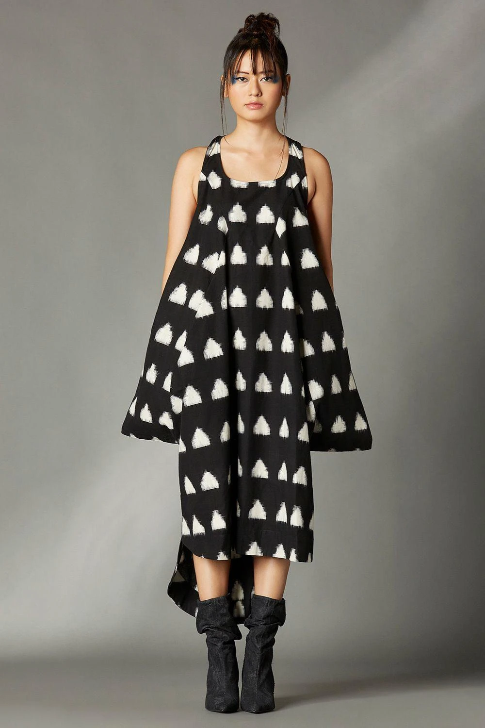 Chola Taylor Dress In Ikatt