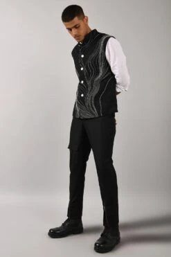 Countrymade Hand Embroidered Bundi